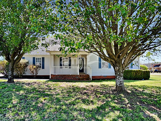 Building Photo - 115 Crenshaw Dr