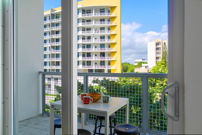 Foto del edificio - 481 NE 29th St