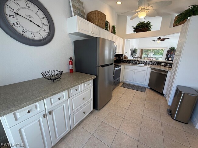 Building Photo - 26699 Little John Ct