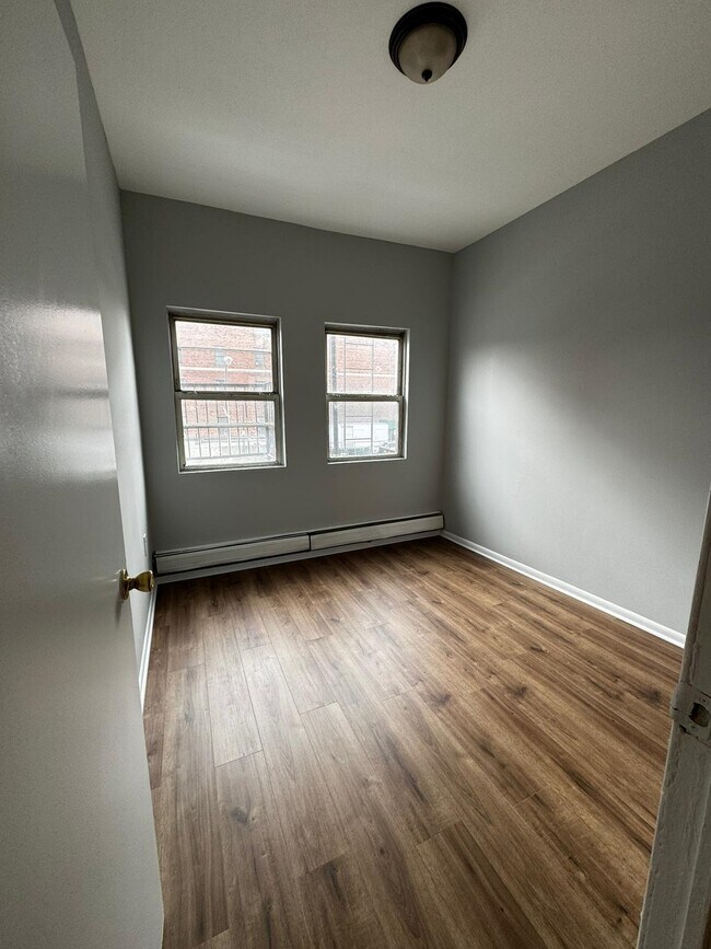 Building Photo - 584 Communipaw Ave
