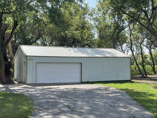 Building Photo - 6159 WI-50