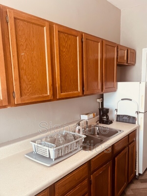 117 Bollingbrook St Unit Apt B, Petersburg, VA 23803 Condo for Rent in Petersburg, VA