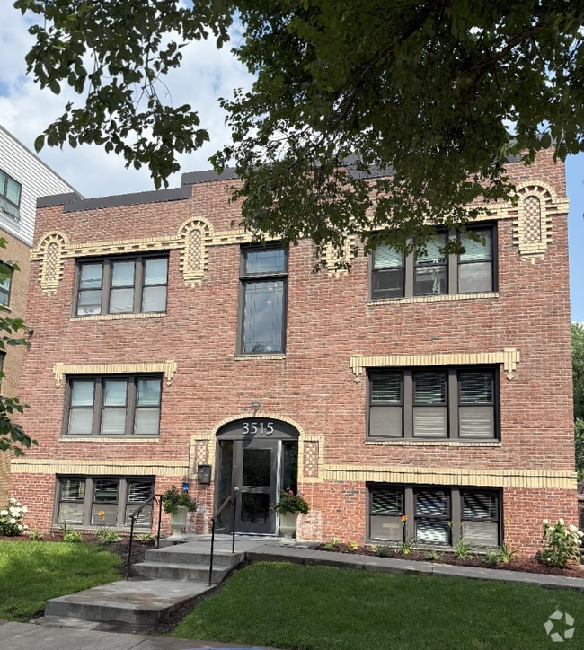 Building Photo - 3515 2nd Ave S