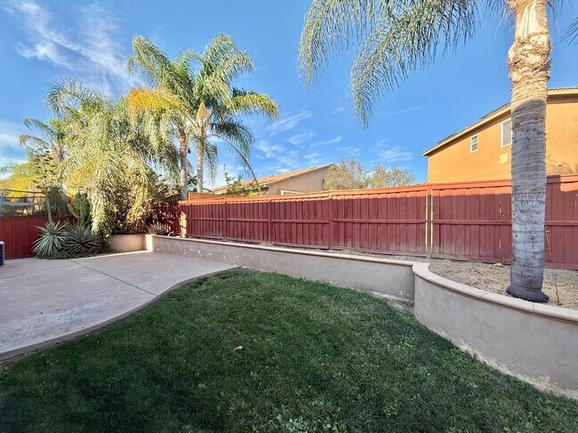 Building Photo - 37945 Encanto Rd