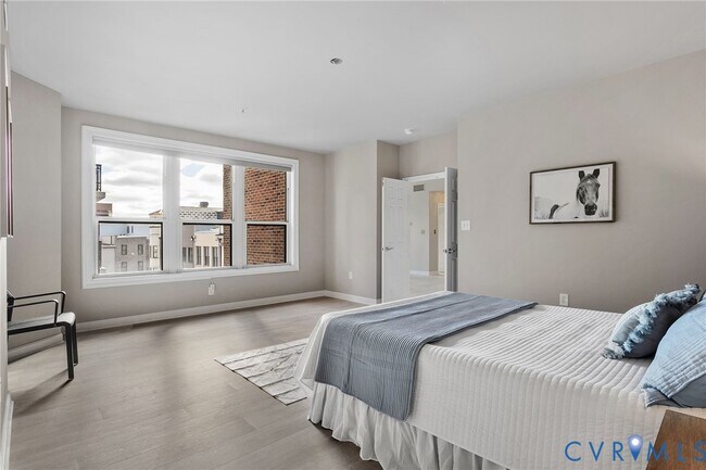 Foto del edificio - 4820 Old Main St