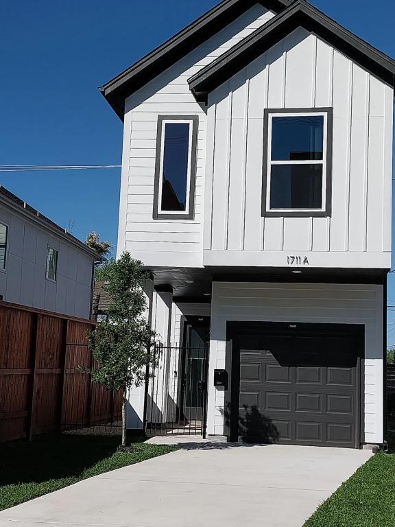 Photo - 1711 Ruth St Townhome