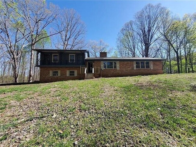 Building Photo - 33 Resty Hughes Cir