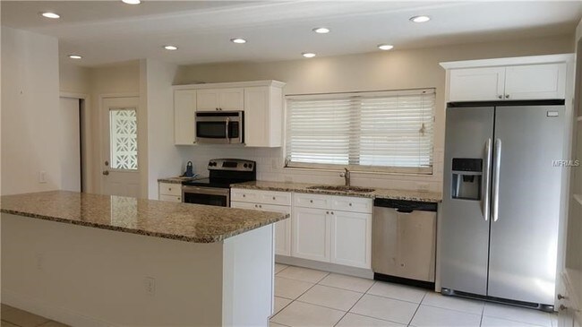 Foto del edificio - 6916 Alderwood Dr