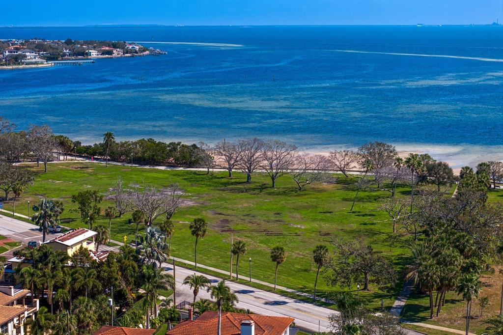Foto principal - 1200 N Shore Dr NE