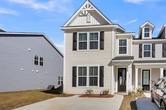 Building Photo - Charming Home in the Heart of Summerville!