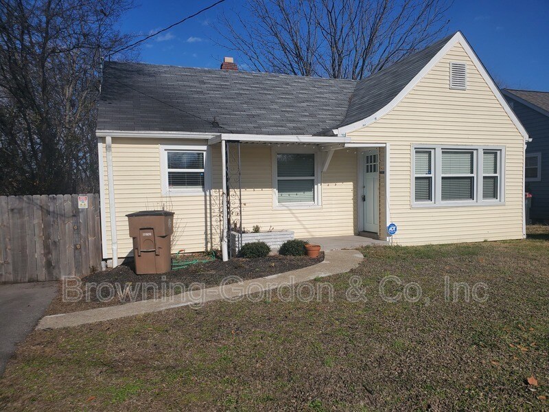 Primary Photo - 921 Granada Ave