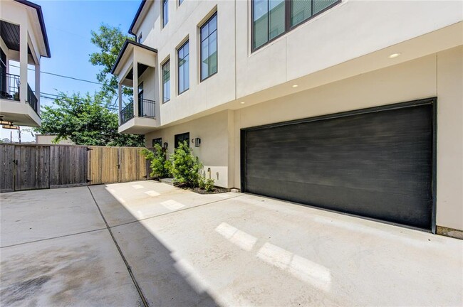 Building Photo - 1509 Caywood Ln