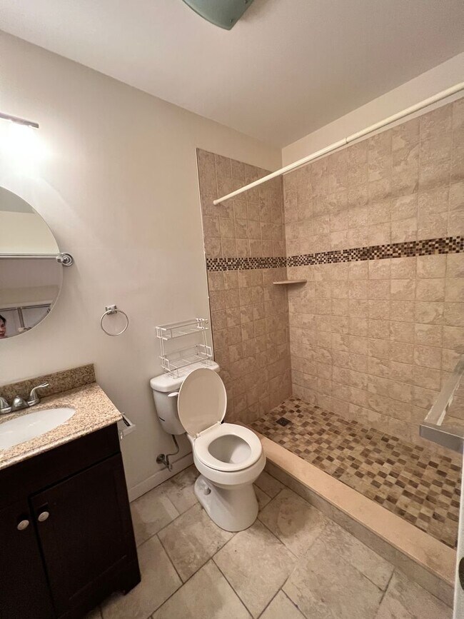 Foto del edificio - 530 N 36th St