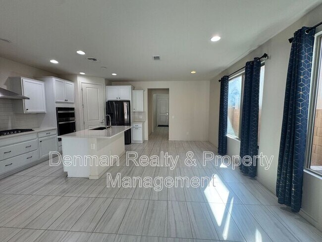 Foto del edificio - 3540 E Tina Dr