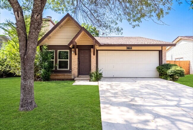 Building Photo - 9410 Valley Bend