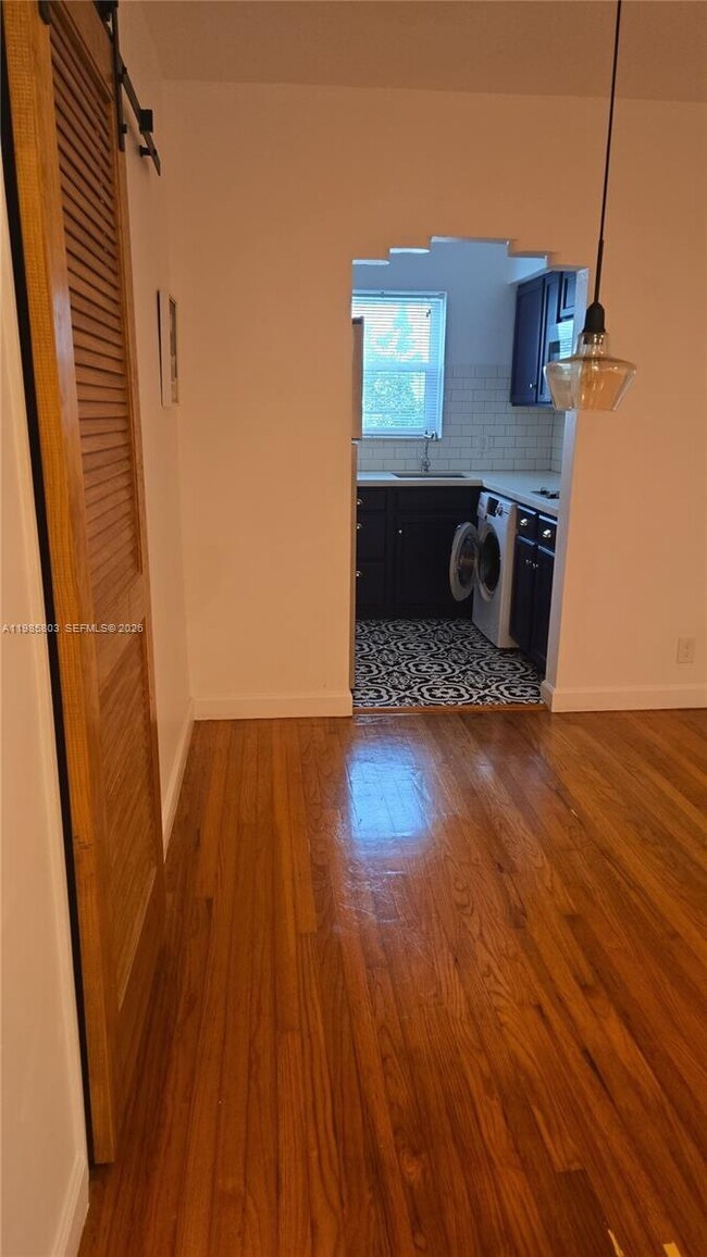 Foto del edificio - 10072 E Bay Harbor Dr