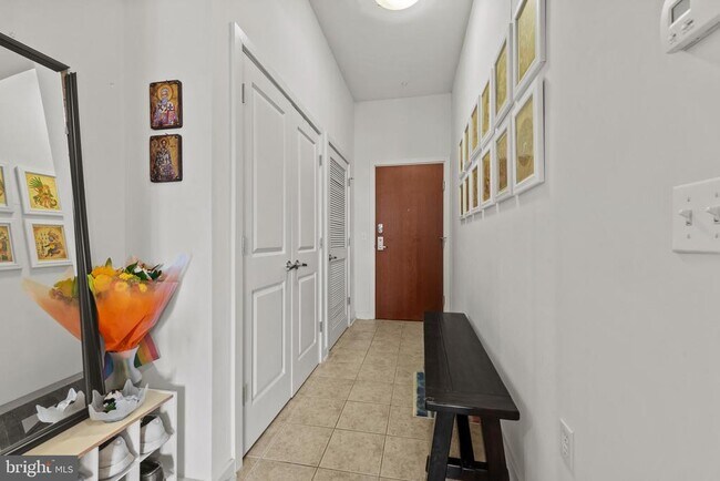 Foto del edificio - 1209 N Charles St