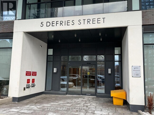 Building Photo - 5 Defries St