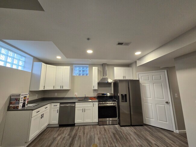 cocina - 328 Thompson St