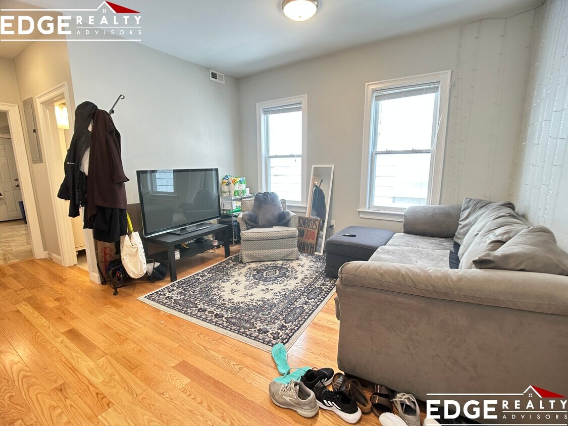 Foto principal - 83 Newbury St