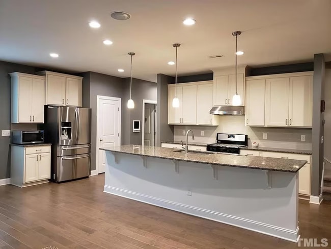 Building Photo - 419 Alamosa Pl