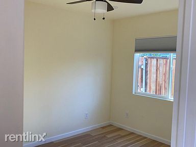 Building Photo - 1 br, 1 bath House - 35093 Sofia Ct