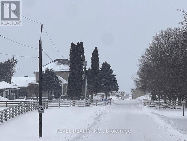 Building Photo - 10207 Guelph Line