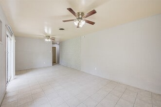 Building Photo - 7214 Mobud Dr