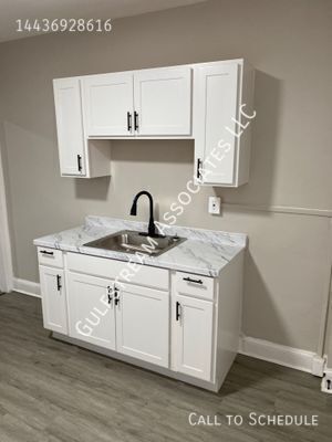 Foto del edificio - 3038 Brighton St