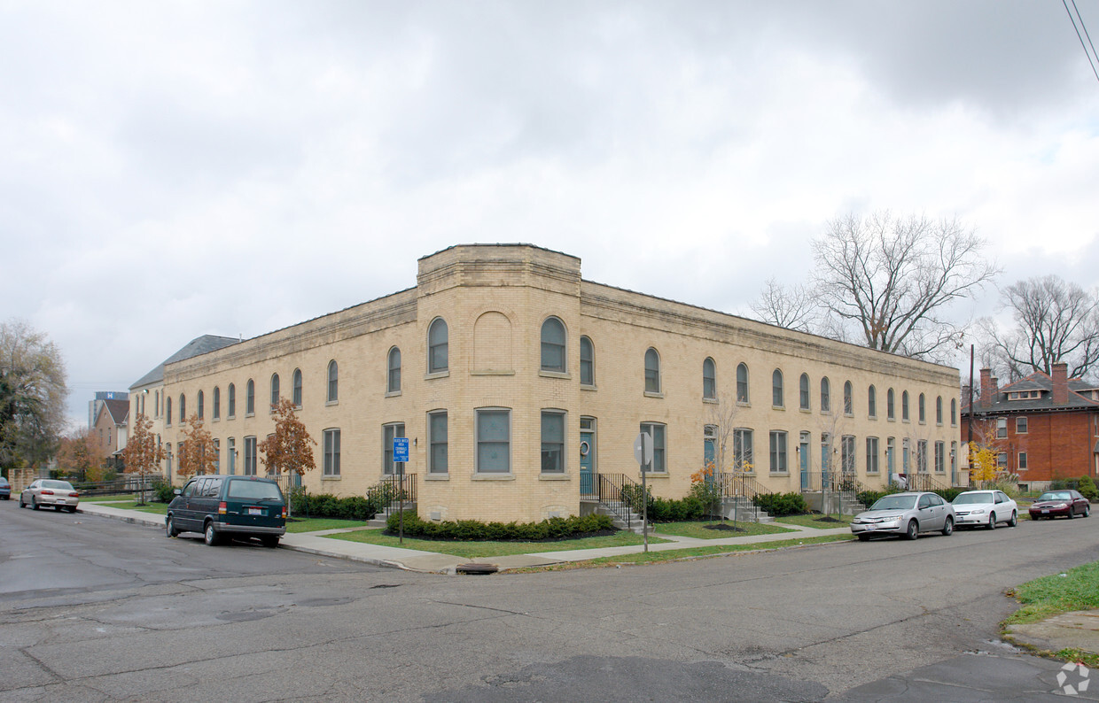 Primary Photo - 52-60 Linwood Ave