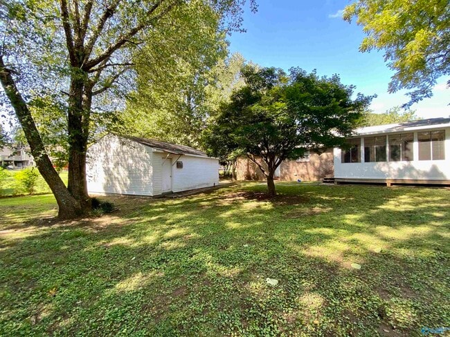 Foto del edificio - 1016 Arnold Rd