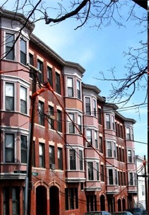 Building Photo - Delle Apartments