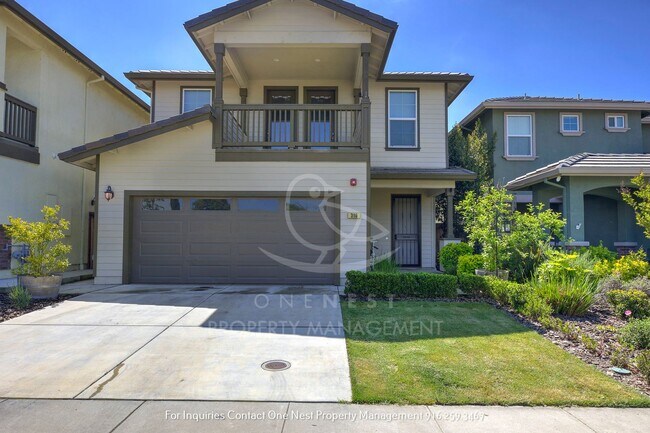 Foto del edificio - Early Summer move in, available ASAP 4 bd 3 bth backyard and balcony