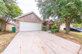Building Photo - 2808 Bentwood Way