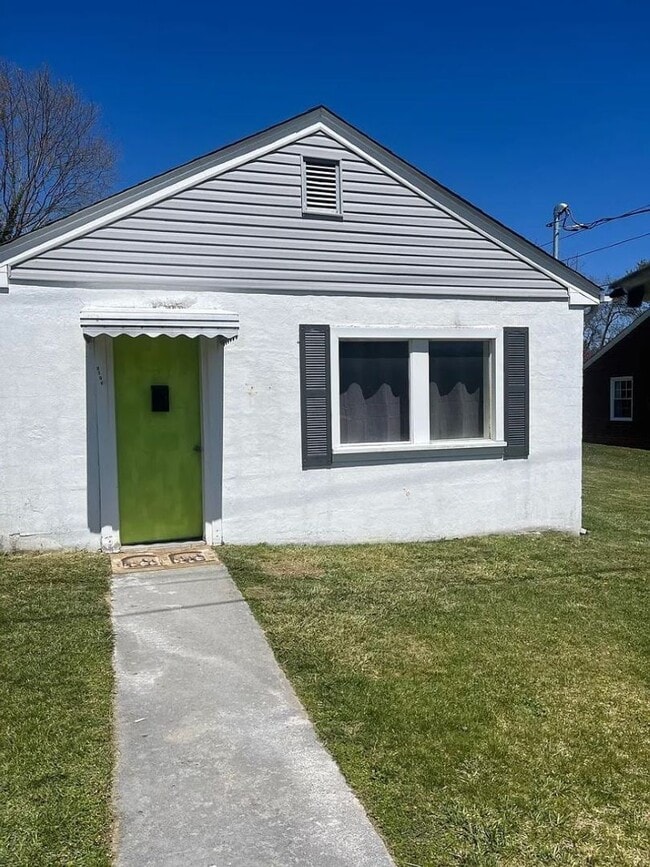 Foto del edificio - 1BR 1BA House Bristol VA 5 min from Casino