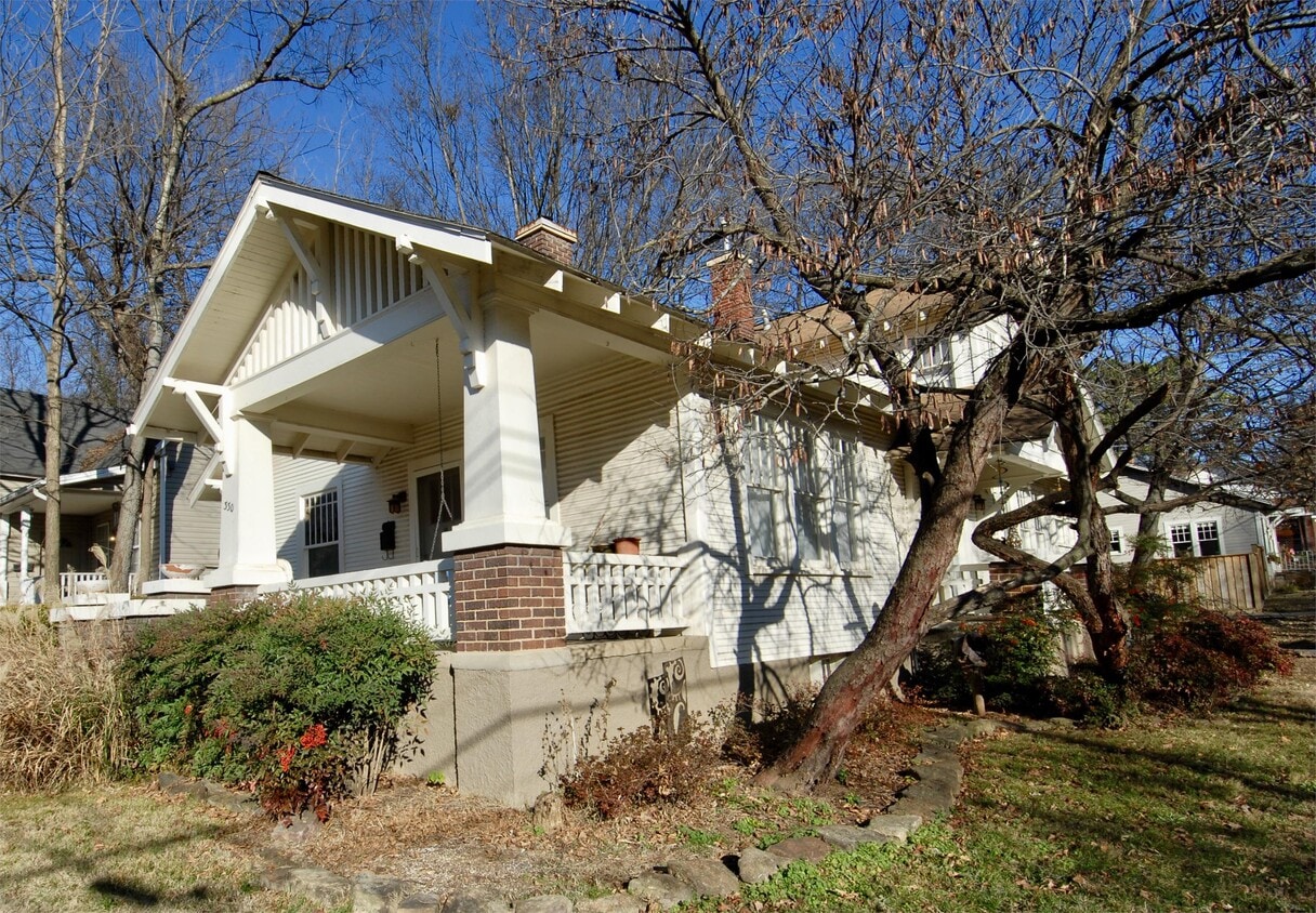 Photo - 330 Rollston Ave (Fayetteville, AR)