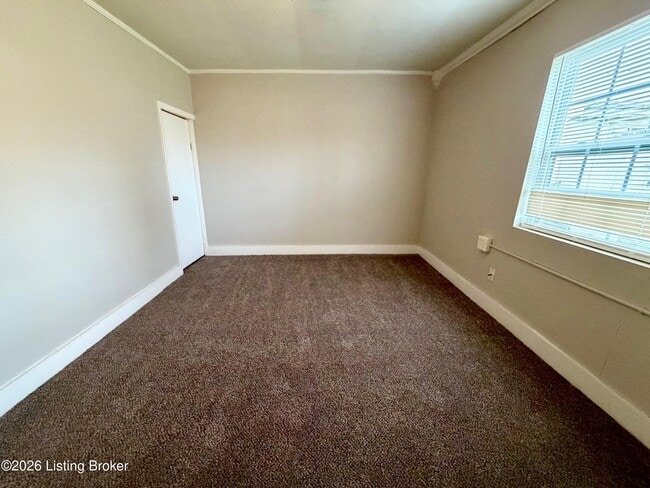 Foto del edificio - 1226 Naghel St