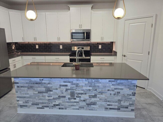 Building Photo - 3071 Camden Wy