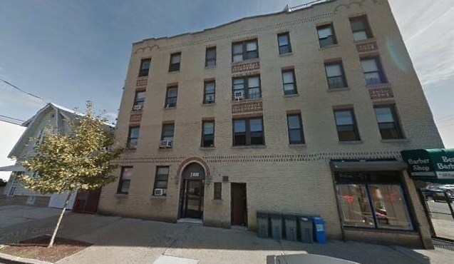 Foto principal - 2400 Dorsey St