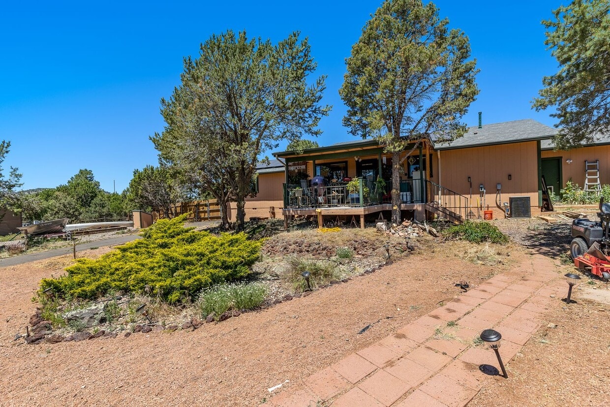 1782 E Whitehall Dr, Williams, AZ 86046 House Rental in Williams, AZ