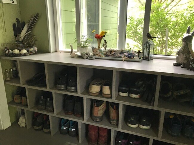 Foto del edificio - Large Four Bedroom Farmhouse in Chelsea! |...