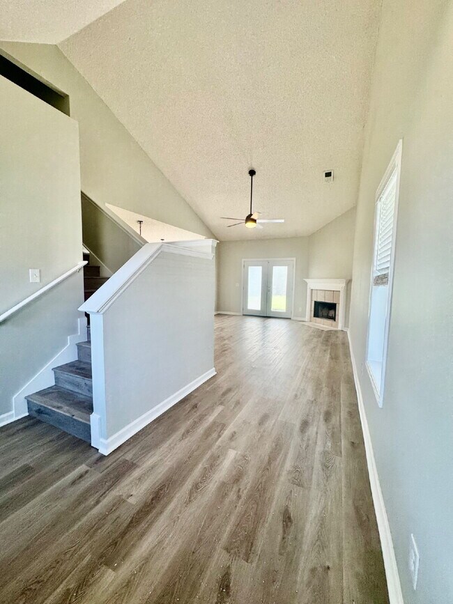 Building Photo - 47 Heartstone Cir