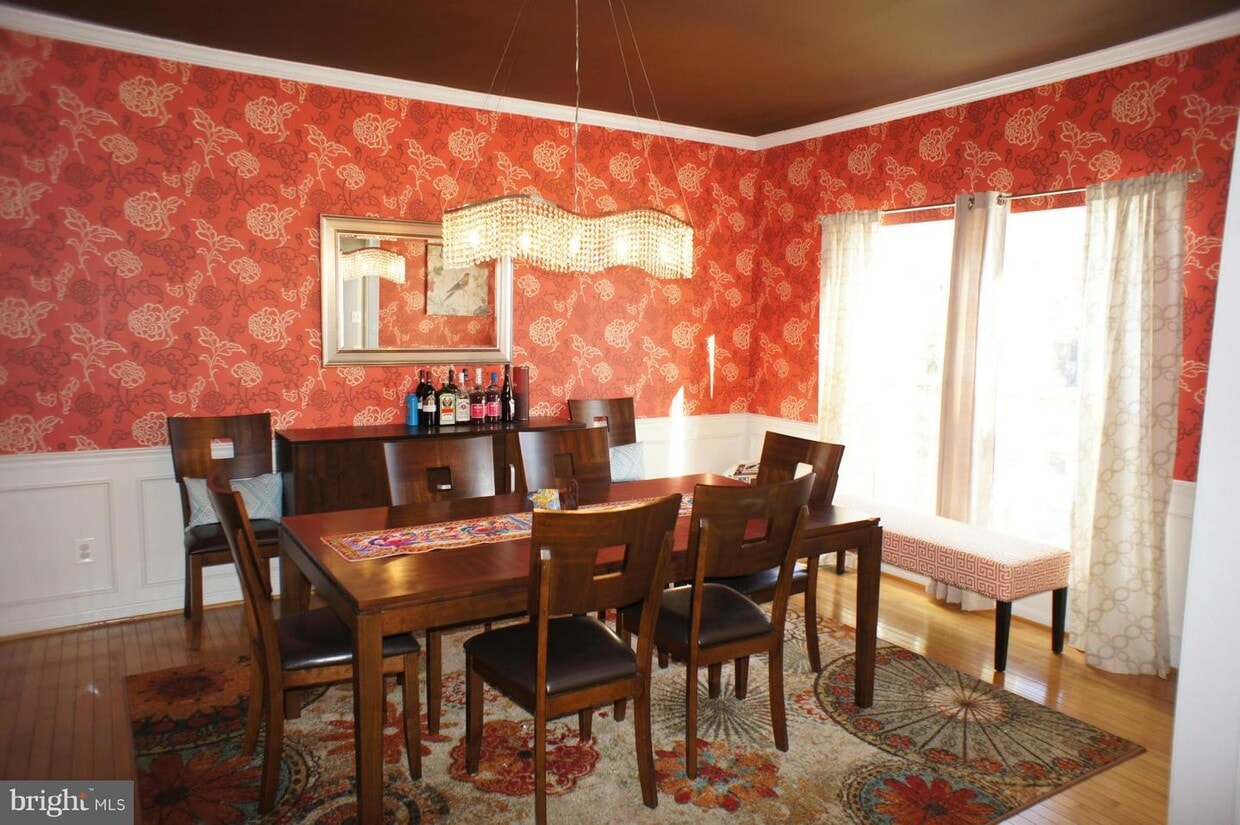 Primary Photo - 10396 Lime Tree Ct