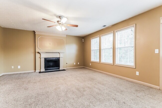 Foto del edificio - 5028 Burling Mill Dr