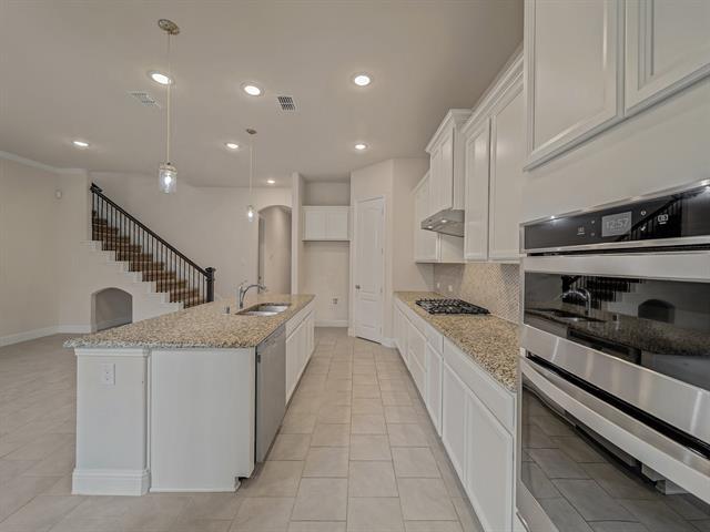 Building Photo - 12765 Friar St