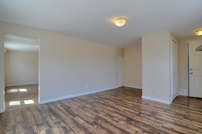 Foto del edificio - 3501 Thomas Rd