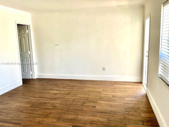 Foto del edificio - 2101 Bay Dr