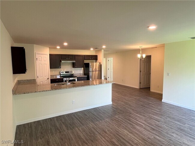 Foto del edificio - 1187 Highlands Rd