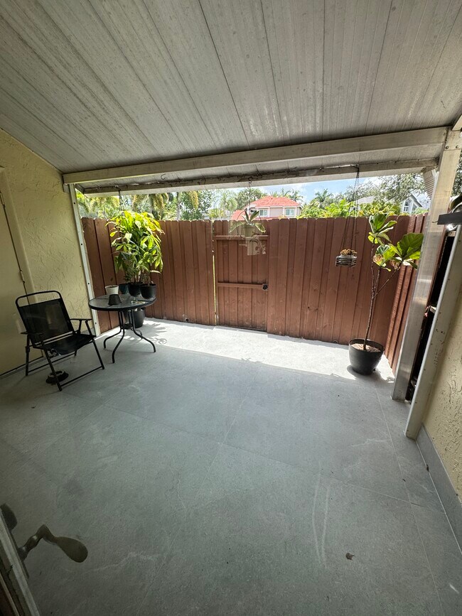 Foto del edificio - 2913 Belmont Ln