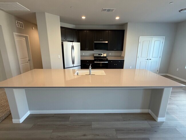 Foto del edificio - 4611 Freestone Ct